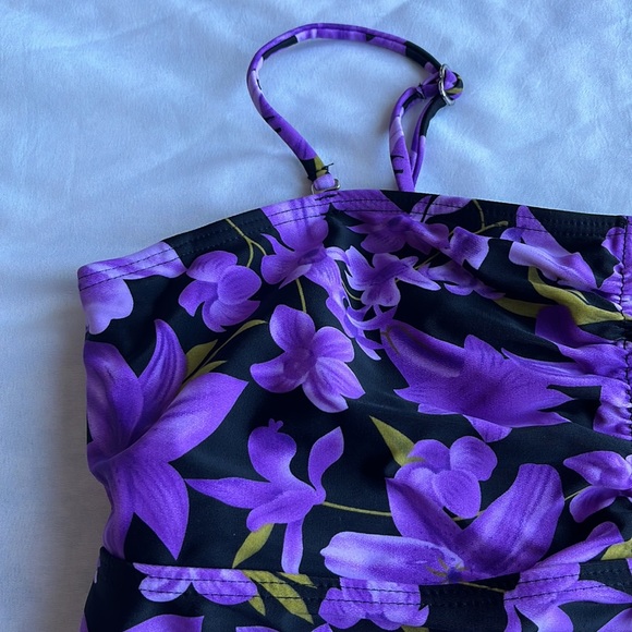 Bikini Bay swim top - Picture 3 of 7